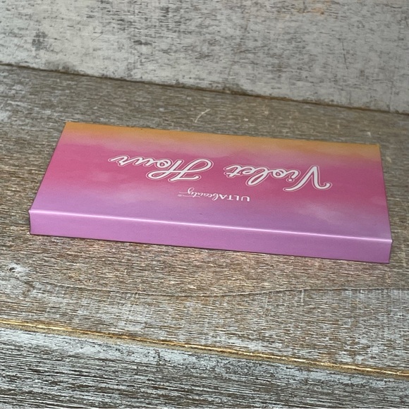 Ulta Beauty Violet Hour Eye Shadow Palette 8 Shades With Brush 0.72g/0.02 oz New - Picture 10 of 16